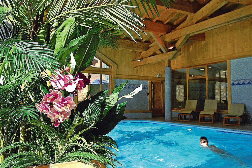 Belambra Clubs Residence Les Menuires - Le Hameau Des Airelles 圣马丁德贝尔维尔 外观 照片