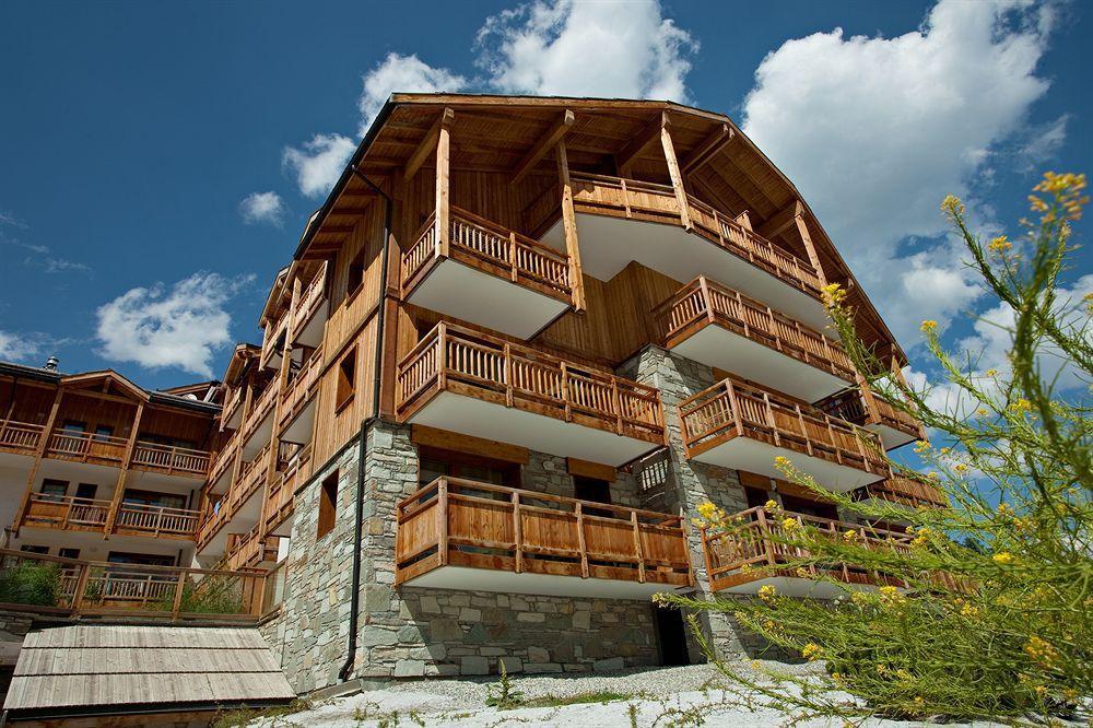 Belambra Clubs Residence Les Menuires - Le Hameau Des Airelles 圣马丁德贝尔维尔 外观 照片