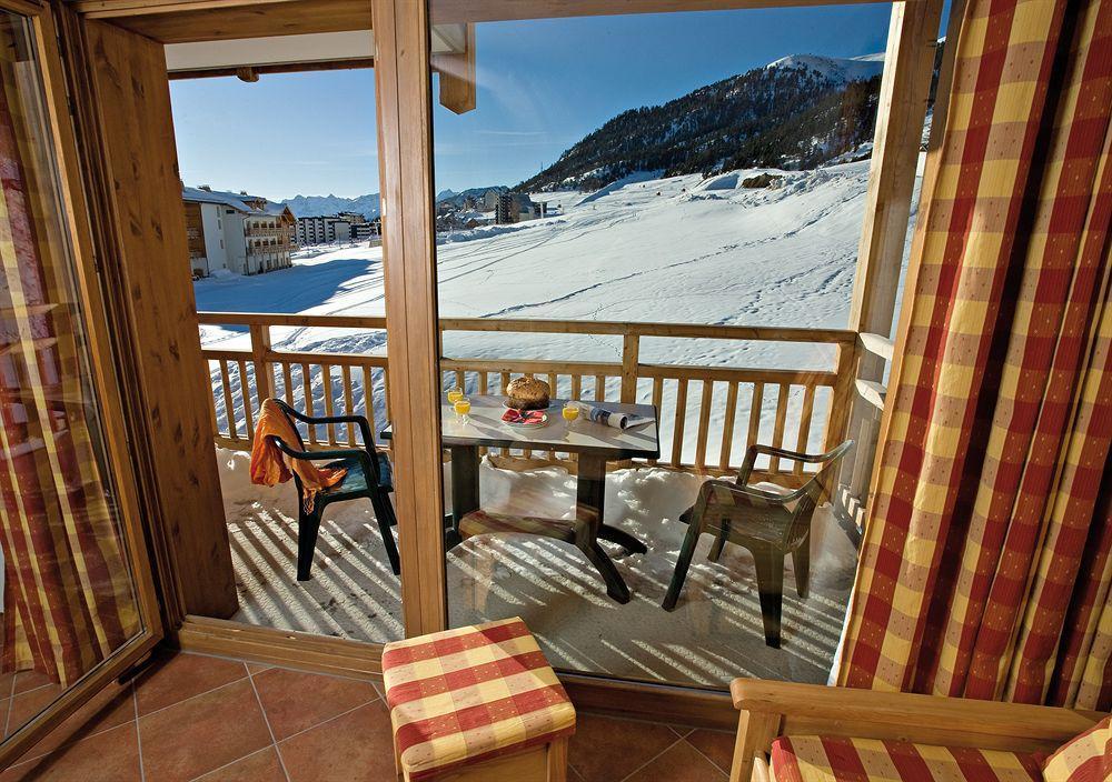 Belambra Clubs Residence Les Menuires - Le Hameau Des Airelles 圣马丁德贝尔维尔 外观 照片