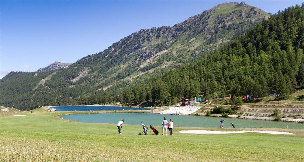 Belambra Clubs Residence Les Menuires - Le Hameau Des Airelles 圣马丁德贝尔维尔 外观 照片