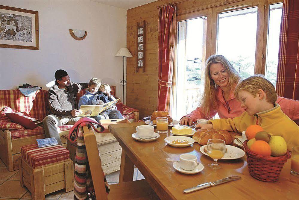 Belambra Clubs Residence Les Menuires - Le Hameau Des Airelles 圣马丁德贝尔维尔 外观 照片